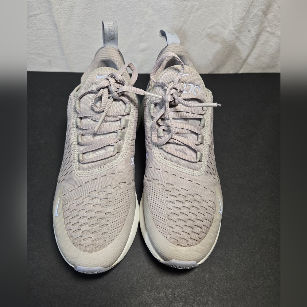 Nike Women's Air Max 270  Iron Grey Sneakers Size 7.5 - Picture 2 of 6